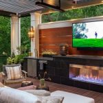 Reasons to Consider an Outdoor TV Screen for Entertainment